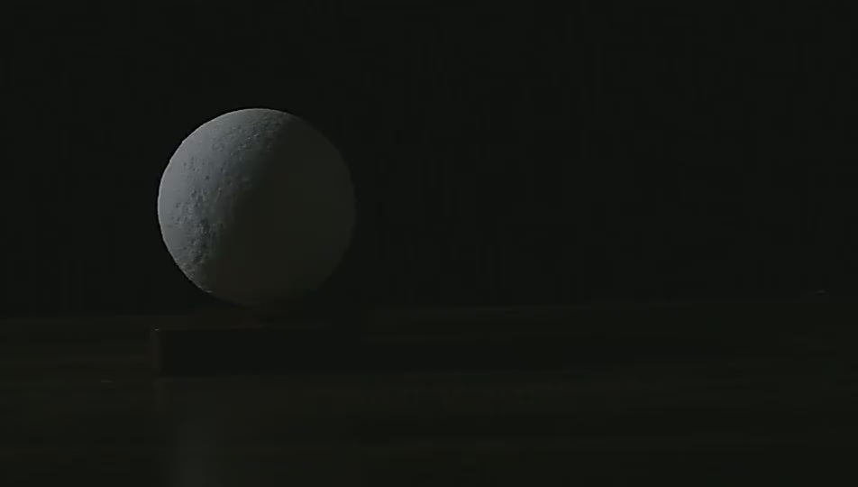 Lampe Lune Flottante à Lévitation Magnétique – Veilleuse Lunaire 3D